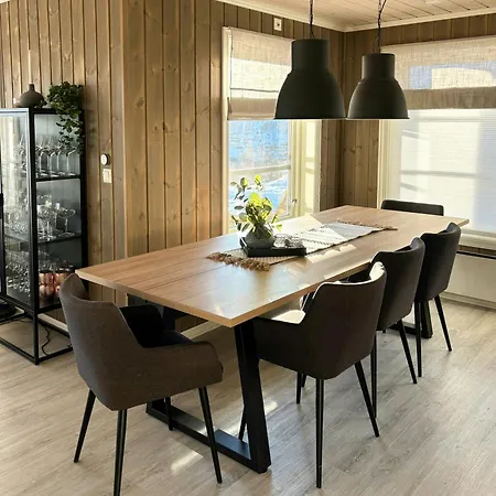 Moderne Med Spabad Naer Alesund Nyaraló *
